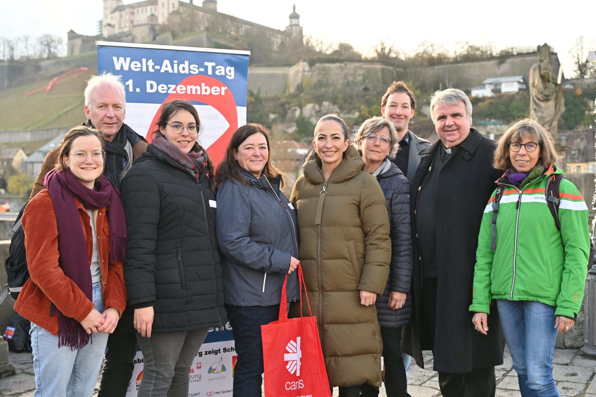 Zum Welt-Aids-Tag: Bündnis „Würzburg zeigt Schleife“ fordert Solidarität